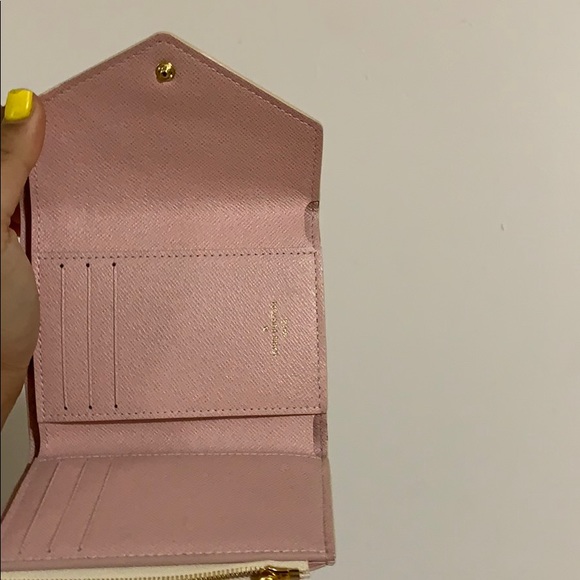 LOUIS VUITTON Wallet. - Picture 3 of 6